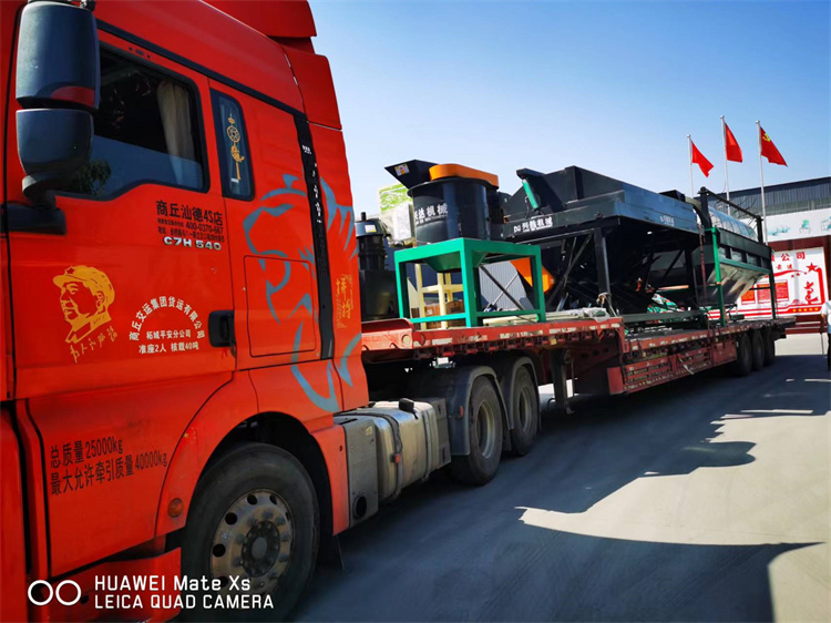 內(nèi)蒙烏蘭察布年產(chǎn)2萬噸免烘干造粒機生產(chǎn)線第一車發(fā)貨