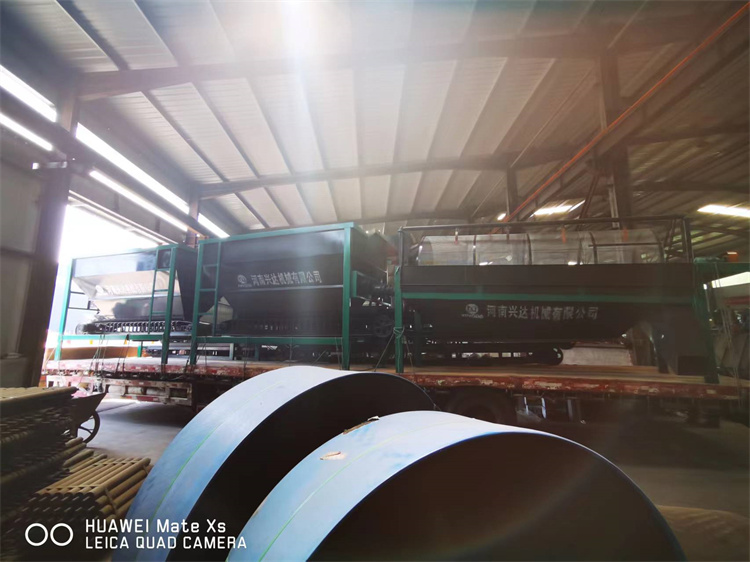 內(nèi)蒙烏蘭察布客戶年產(chǎn)2萬噸免烘干造粒生產(chǎn)線第二車發(fā)貨現(xiàn)場(chǎng)