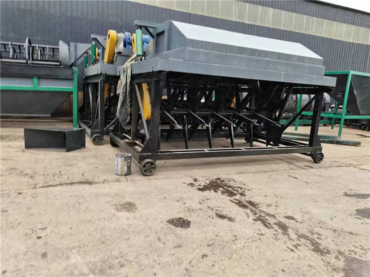 ��(n��i)�ɛ��ǼS��̎���O(sh��)����Һ����ʽ�����C(j��)