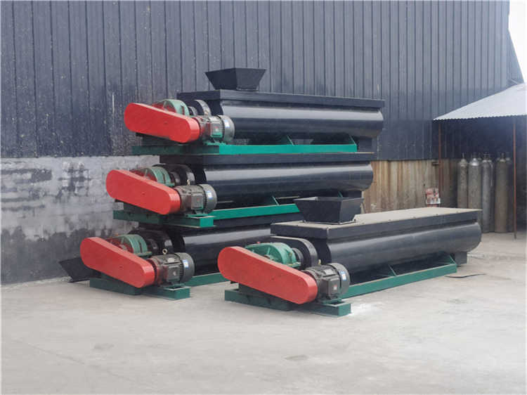 �D(zhu��n)�Ĕ��X����һ�����C(j��)���u�Sţ�S���ϼӹ��O(sh��)�����������w���C(j��)