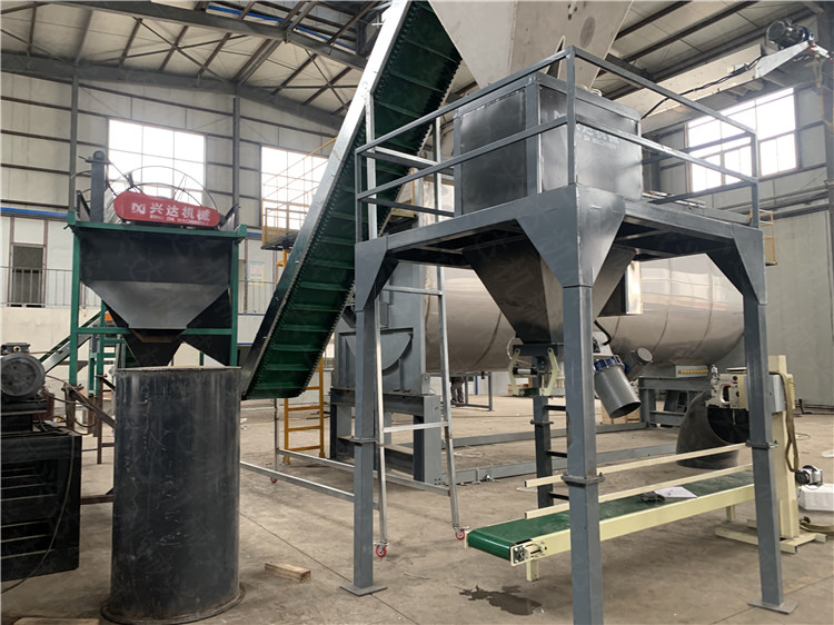 羊糞有機(jī)肥計(jì)量包裝機(jī) 化工顆粒物定量打包 粉狀有機(jī)肥雙斗包裝機(jī) 精準(zhǔn)計(jì)量