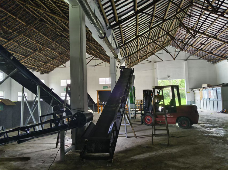 ��a(ch��n)2�f���ЙC(j��)���w�����a(ch��n)�����b�F(xi��n)��